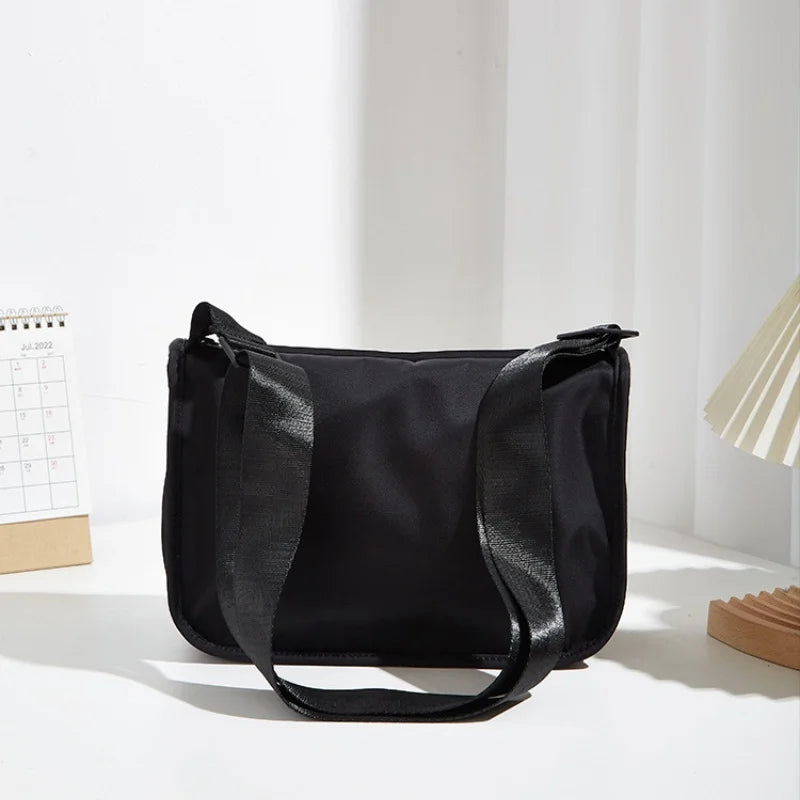 Square Single-Color Single-Shoulder Bag | Crossbody Purse With Adjustable Strap | Fashionable Trendy Women's Messenger Bag