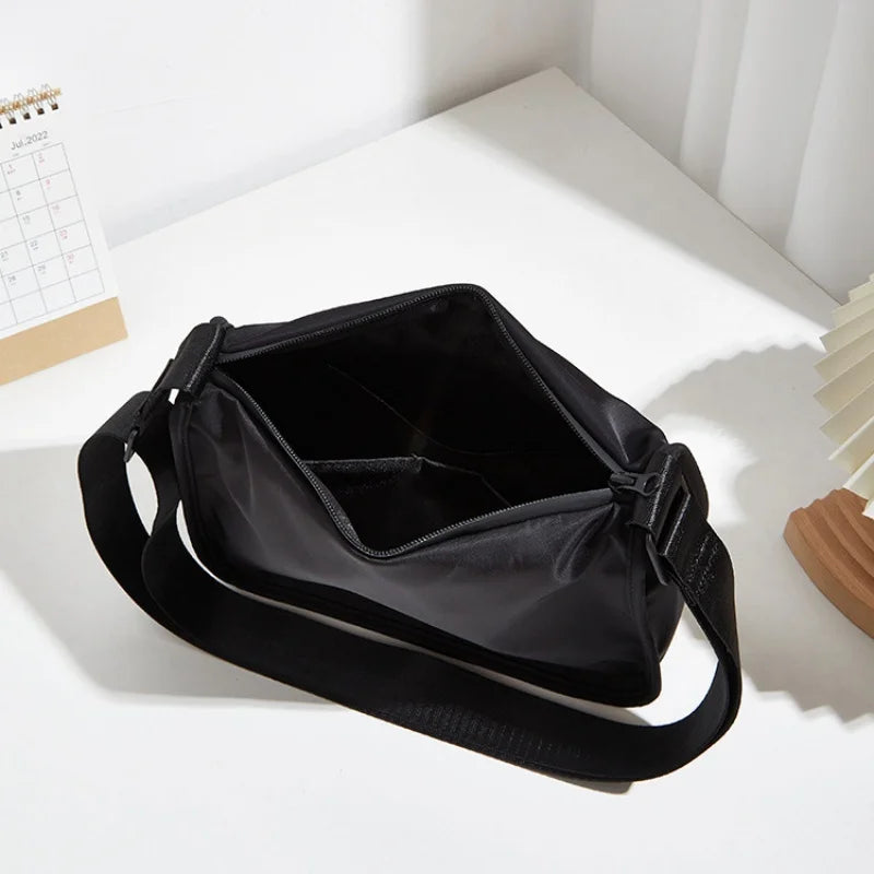 Square Single-Color Single-Shoulder Bag | Crossbody Purse With Adjustable Strap | Fashionable Trendy Women's Messenger Bag
